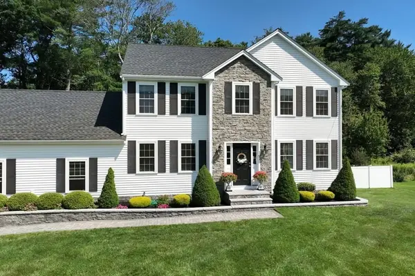 102 West Pond Street, East Bridgewater, MA 02333