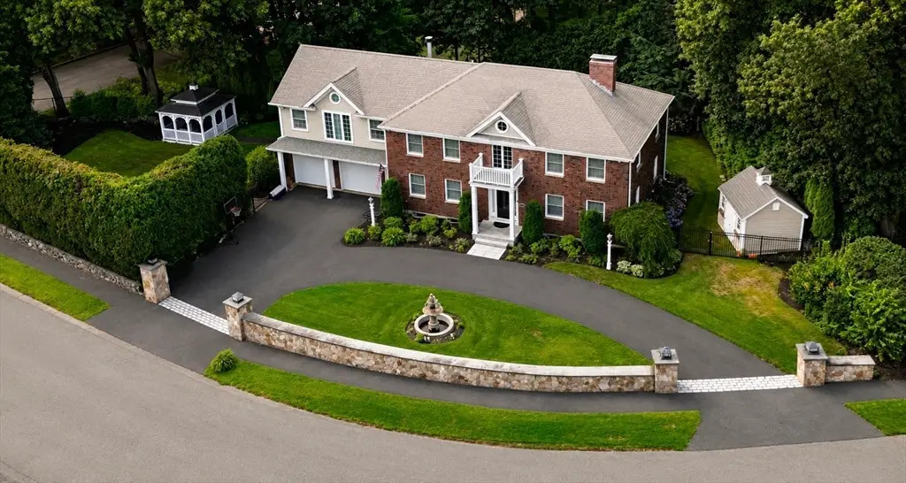 10 Juniper Hill Road, Waltham, MA 02452 - #1