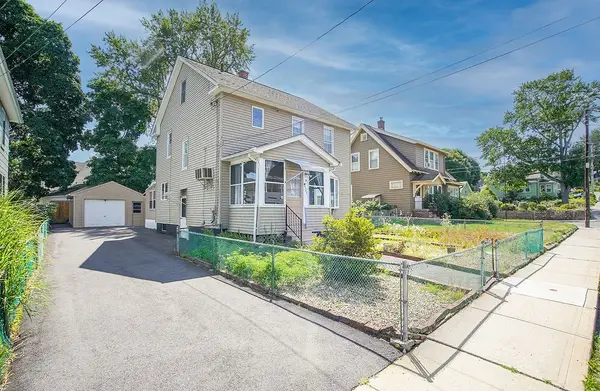 64 Ridgewood Avenue, Holyoke, MA 01040