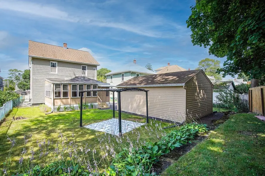 64 Ridgewood Avenue, Holyoke, MA 01040 - #2