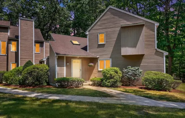 8 Pilgrim Drive #A, Westford, MA 01886
