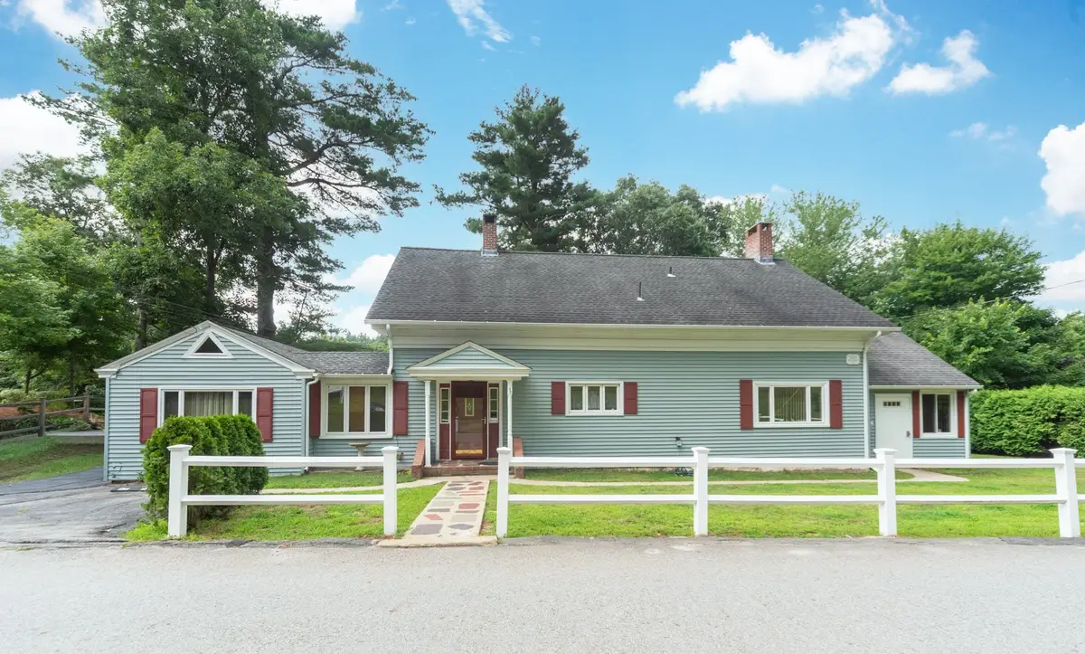 28 Highland St, Southborough, MA 01772 - #1