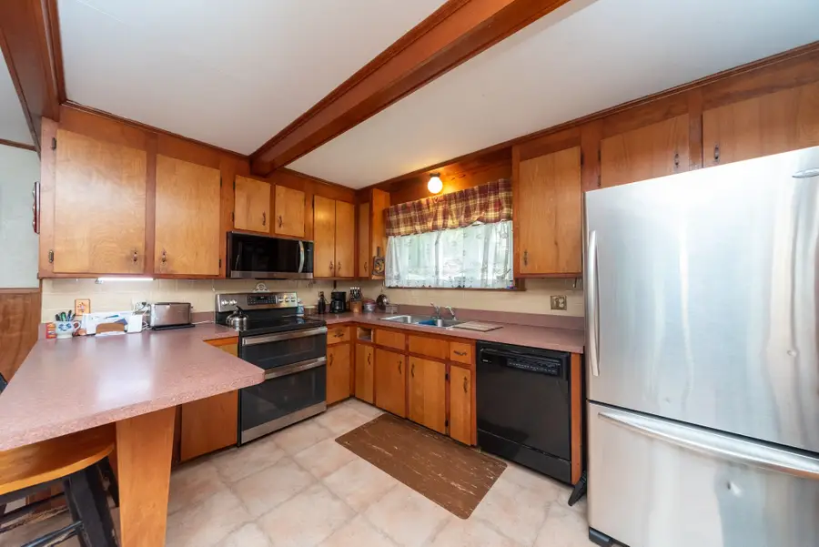 28 Highland St, Southborough, MA 01772 - #2
