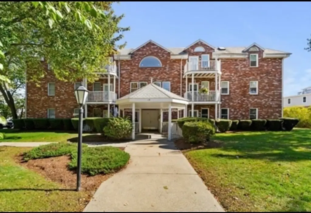19 Paris Street #203, Medford, MA 02155 - #1