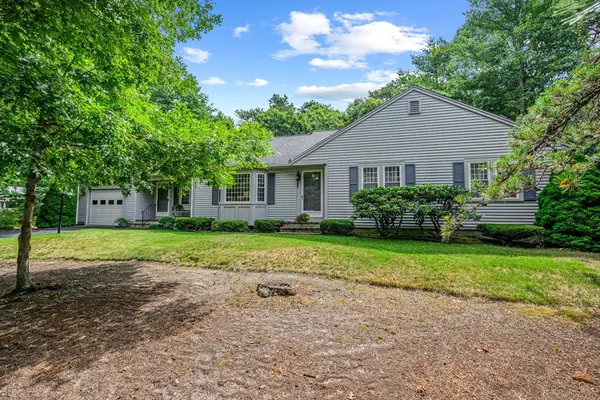 52 Greenland Cir, Yarmouth, MA 02675