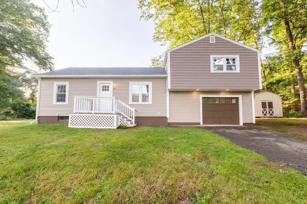22 Lakeside Ave, Webster, MA 01570