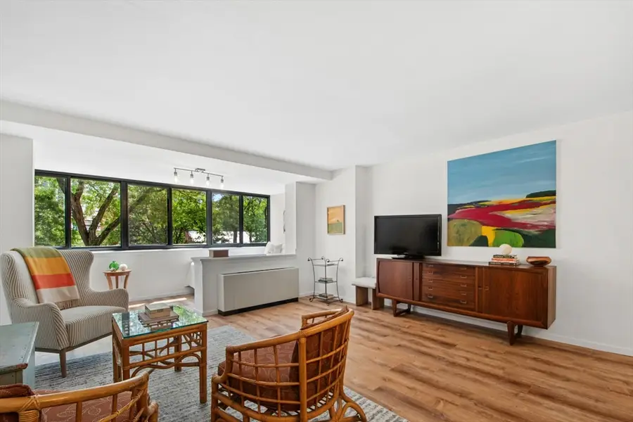 6 Whittier Pl #3L, Boston, MA 02114 - #2