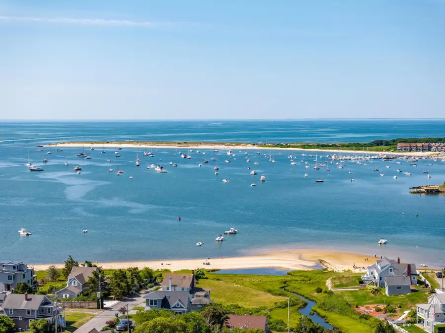 20 Park St, West Yarmouth, MA 02673 - #2