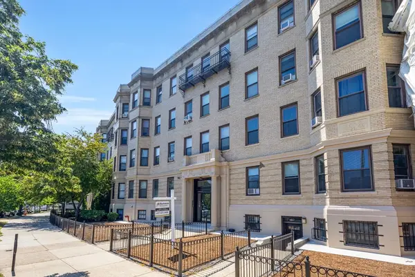69 Park Drive #4, Boston, MA 02215