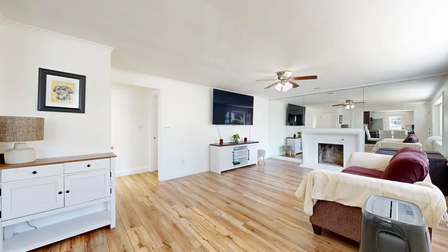 28 Deforest St, Boston, MA 02136 - #2