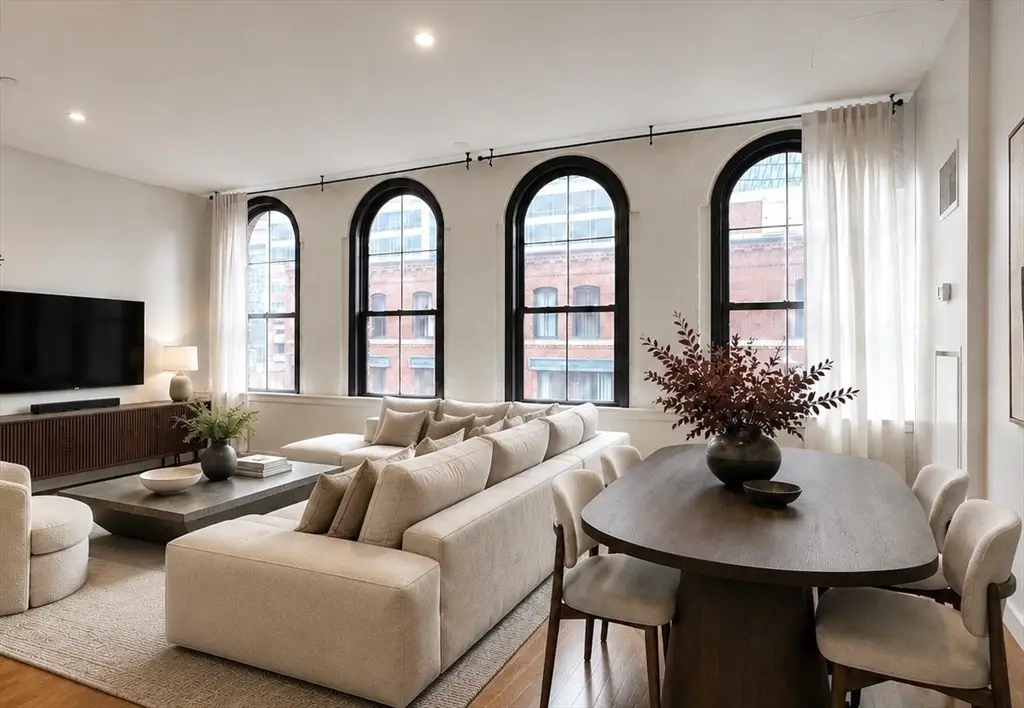346 Congress St #518, Boston, MA 02210 - #1