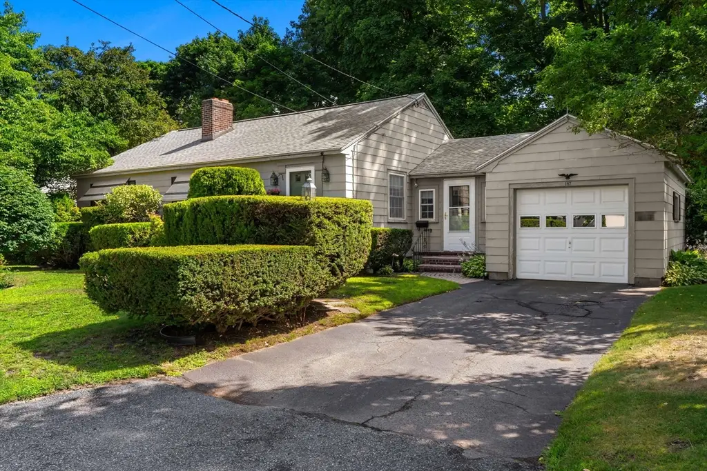 187 Havilah St, Lowell, MA 01852 - #1