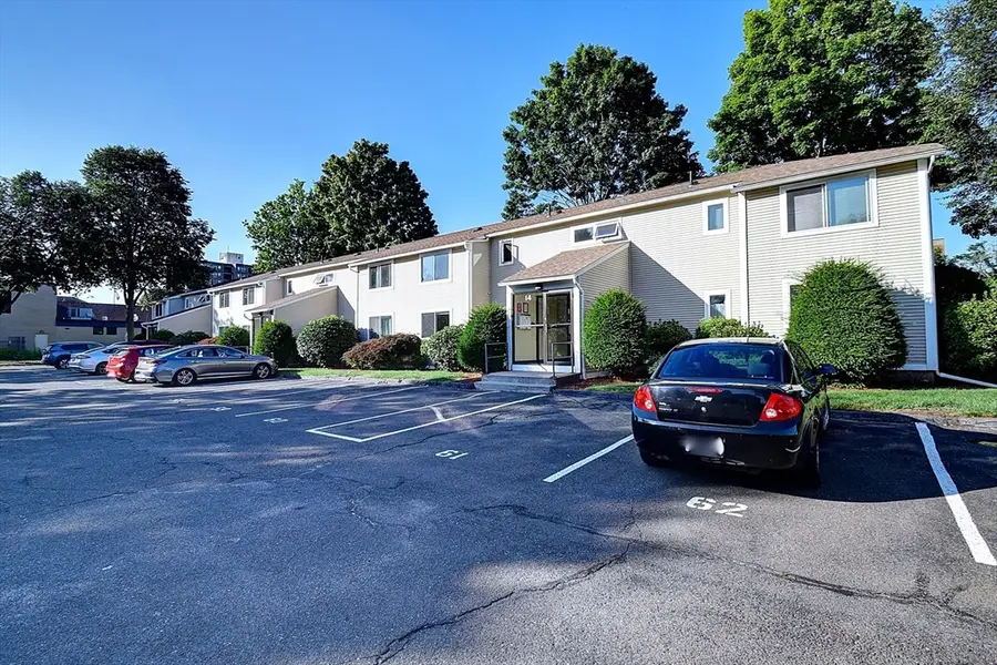 14 Arbor Way #B, Holyoke, MA 01040 - #2