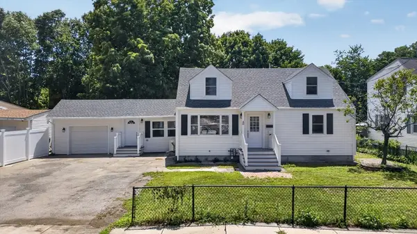 46 Richardson, Lowell, MA 01850