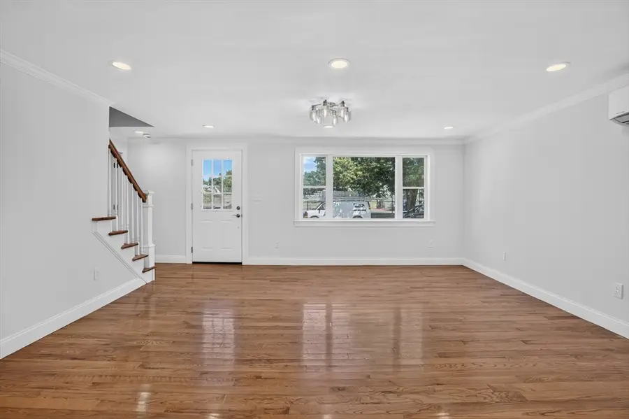 46 Richardson, Lowell, MA 01850 - #2