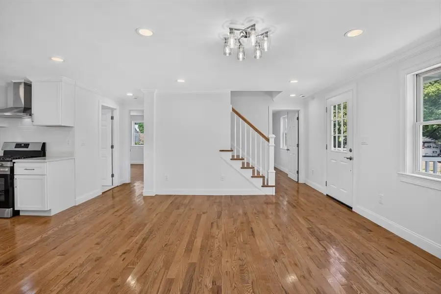 46 Richardson, Lowell, MA 01850 - #3