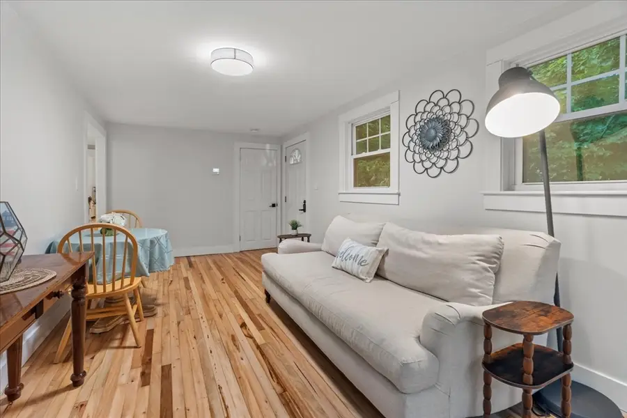 19 Bennett St, Wrentham, MA 02093 - #2