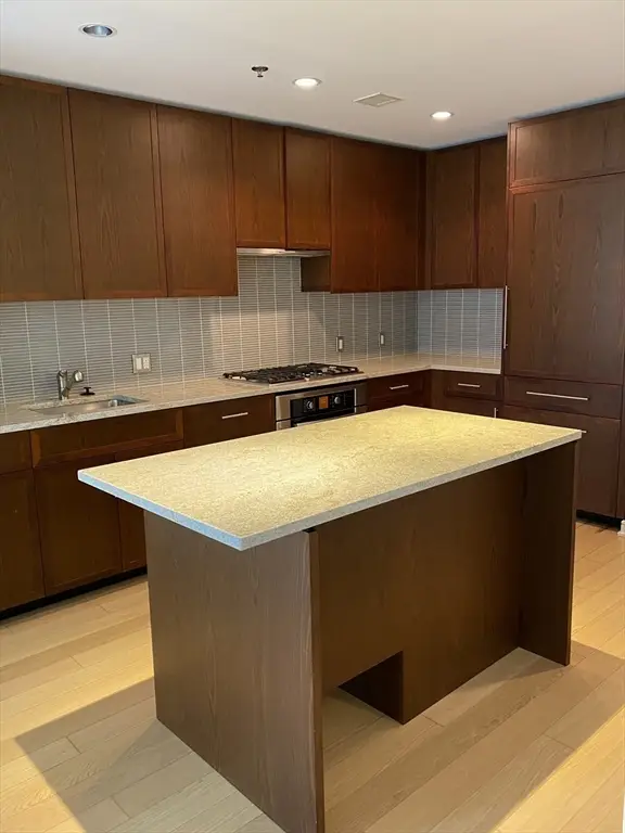 580 Washington St #604, Boston, MA 02111 - #1