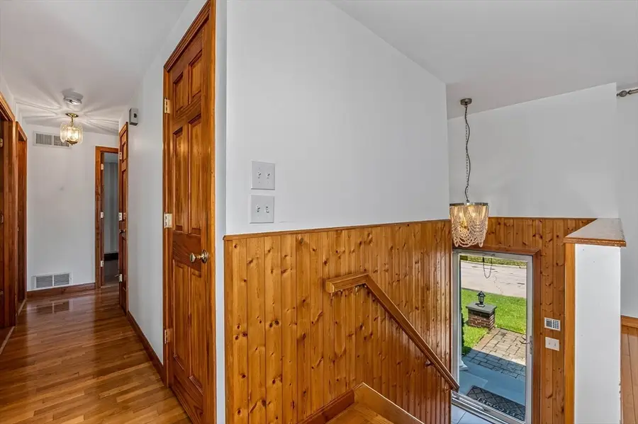 21 Cardosi Court, Pawtucket, RI 02861 - #3