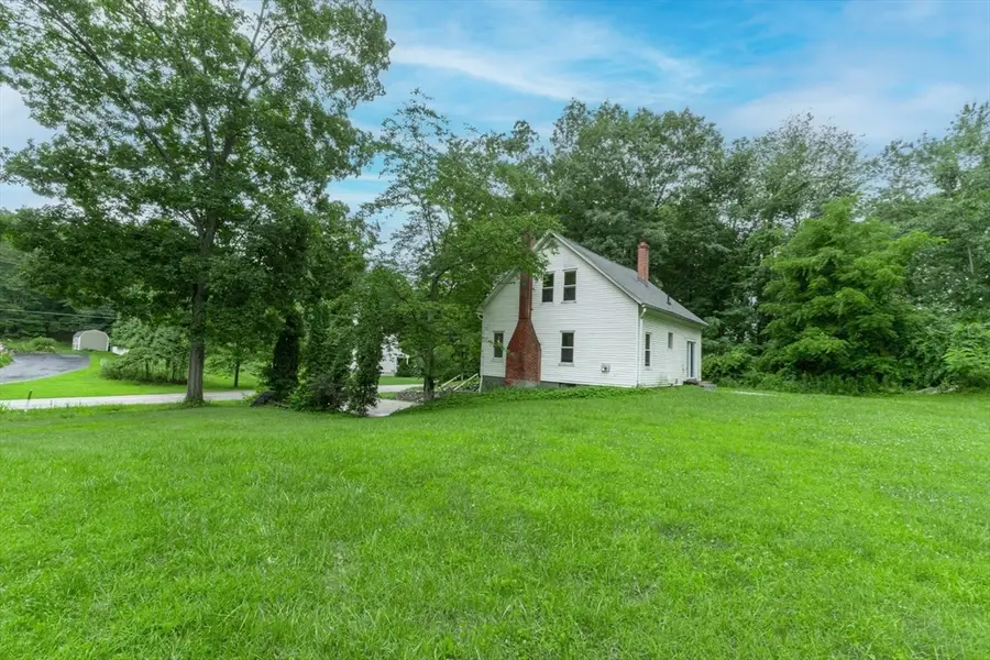 36 Old Worcester Rd, Charlton, MA 01571 - #2