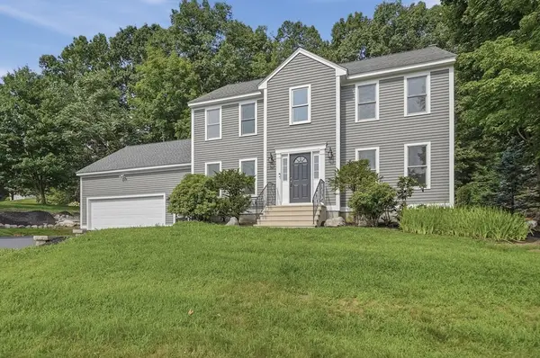 22 Wachusett Cir, Shrewsbury, MA 01545