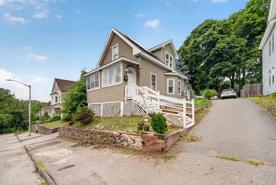 8 Gilman Street, Worcester, MA 01605 - #2