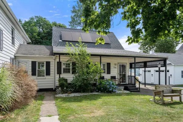 100 Chestnut #100, West Springfield, MA 01089