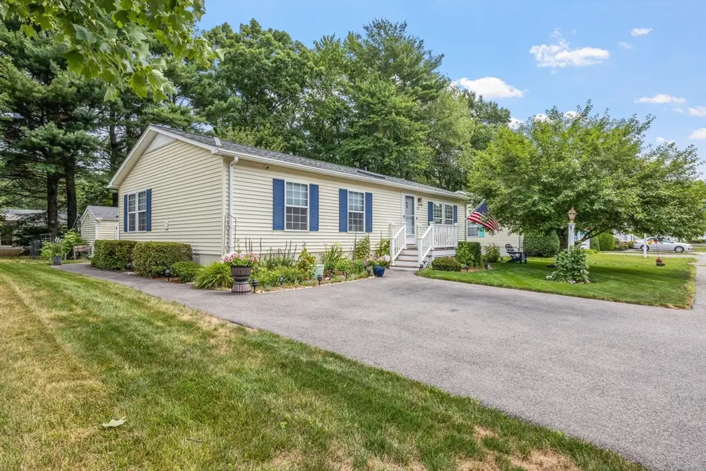 21 Trailwood Dr., Bridgewater, MA 02324 - #1