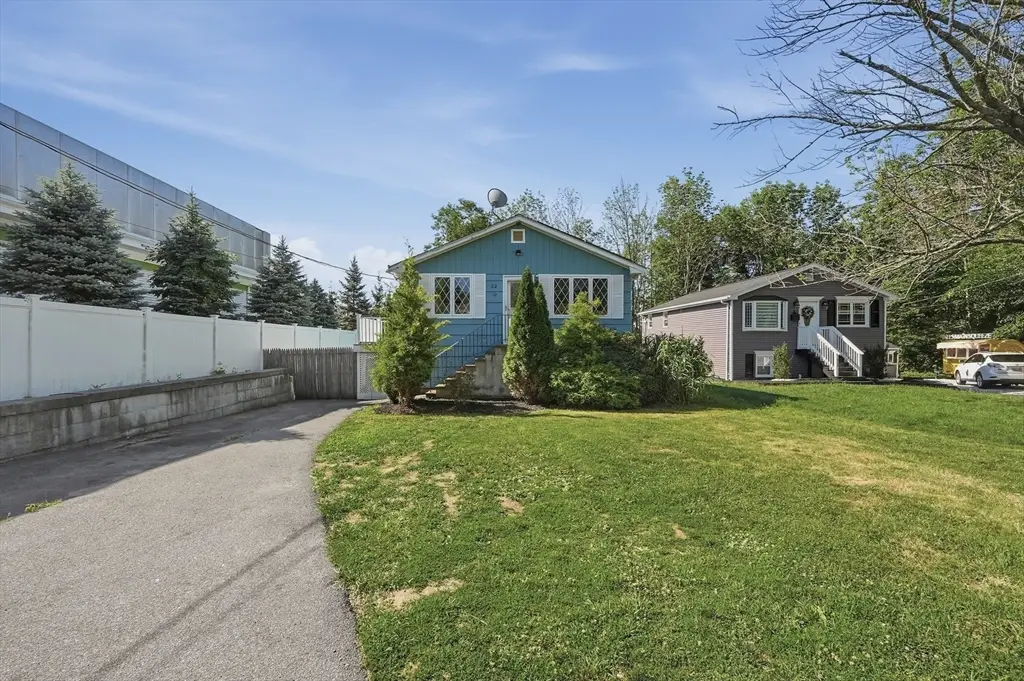 22 Hayward Ave, Brockton, MA 02301 - #1