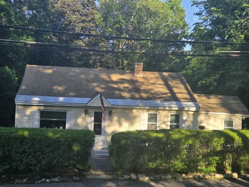 242 Pleasant Street, Leominster, MA 01453 - #1