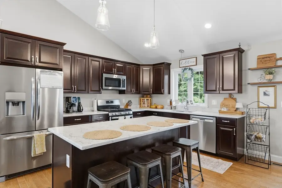 10 Carousel Ter, Dartmouth, MA 02747 - #2