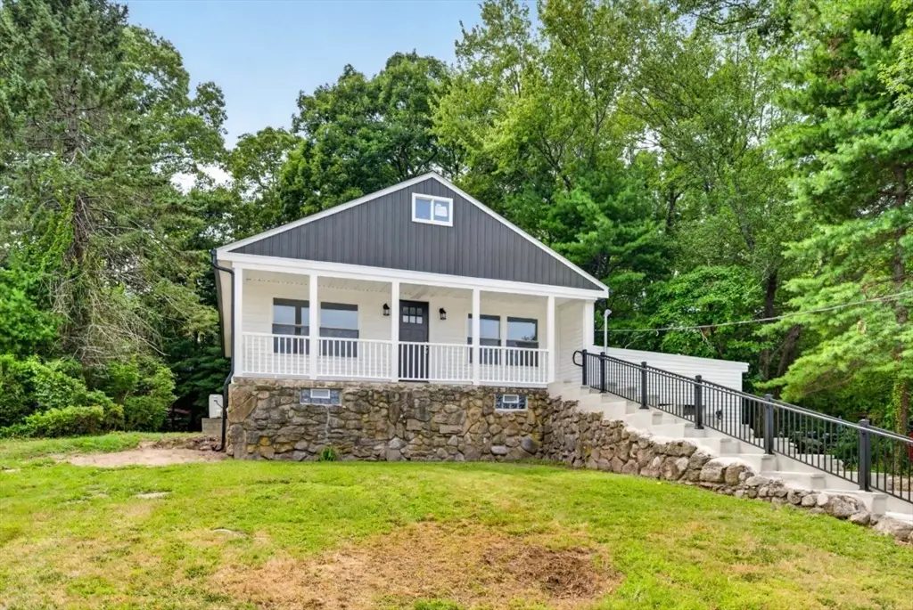 69 Wolcott Ave, Dartmouth, MA 02747 - #1