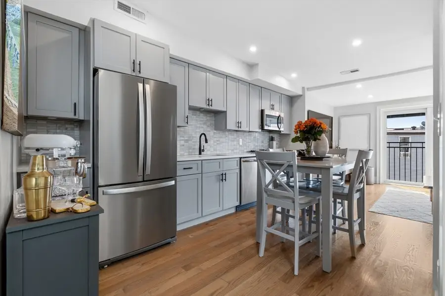 159 Bennington St #3, Boston, MA 02128 - #2