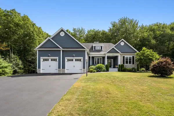 76 Avalon Dr, Attleboro, MA 02703