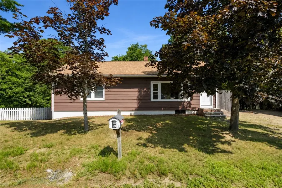 39 Norman Ave, Taunton, MA 02780 - #2