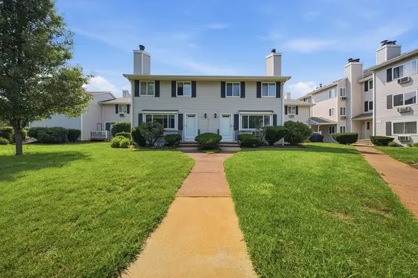 10 Erick Rd #32, Mansfield, MA 02048