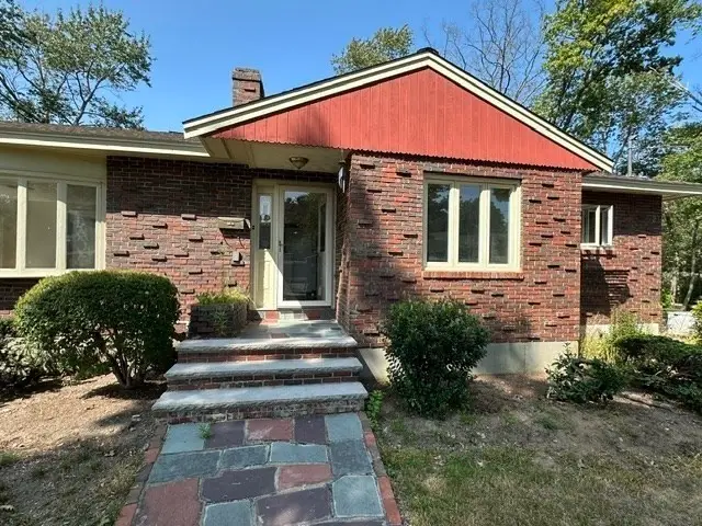 27 Lantern Ln, Dedham, MA 02026 - #3