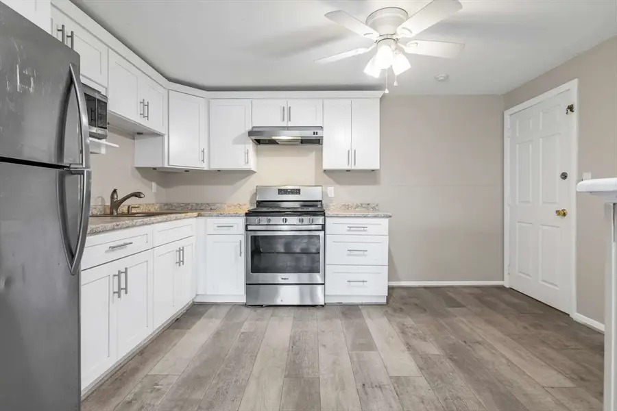9 Cross St #7, North Chelmsford, MA 01863 - #3