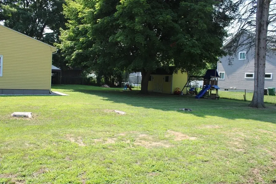 126 Warregan St, Chicopee, MA 01013 - #2