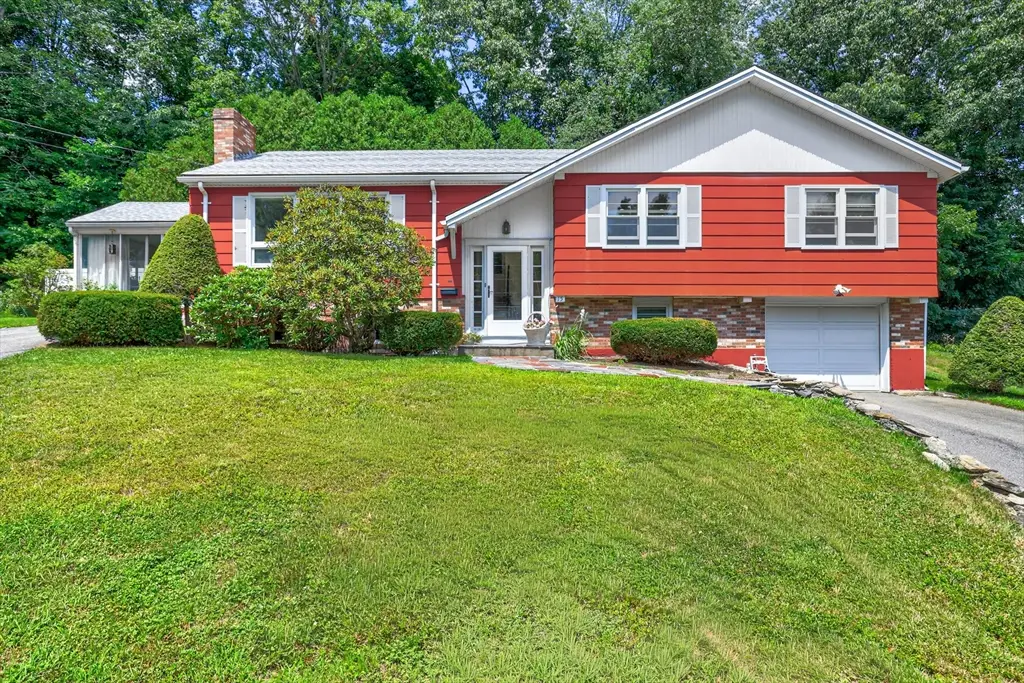 15 Norman Place, Leominster, MA 01453 - #1