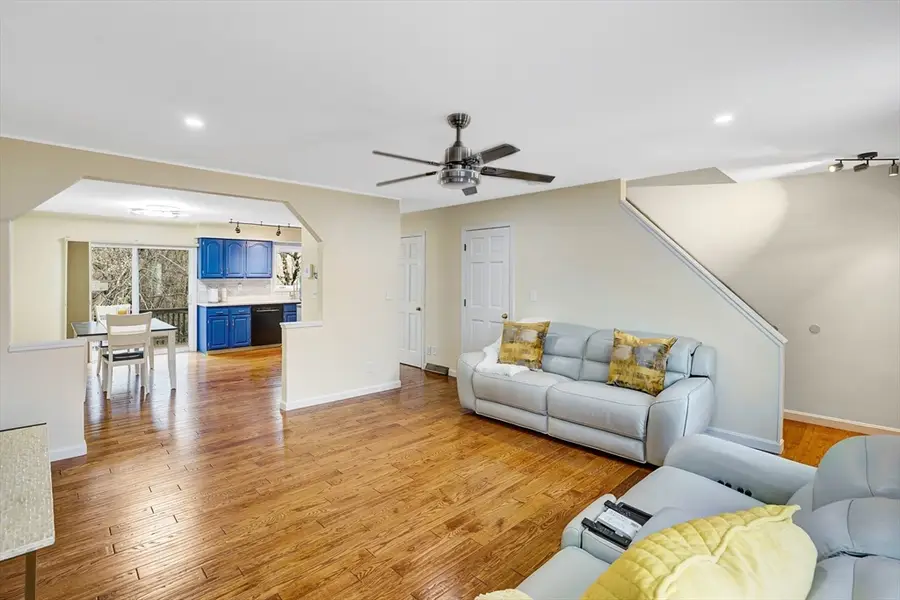 200 Lambert Ter #11, Chicopee, MA 01020 - #2