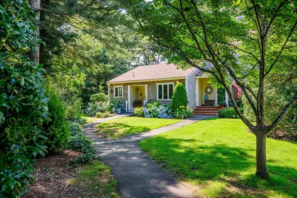 241 Seaward Bend #241, Falmouth, MA 02536