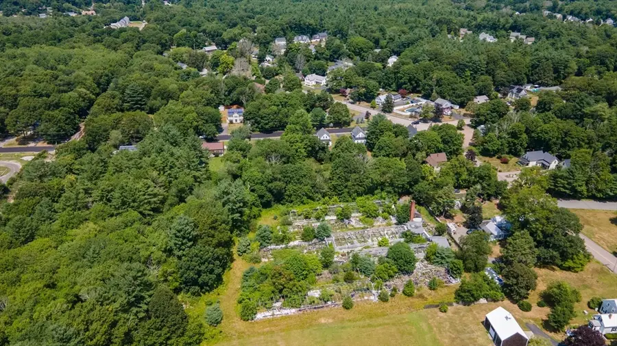 977 R Summer St, Bridgewater, MA 02324 - #3