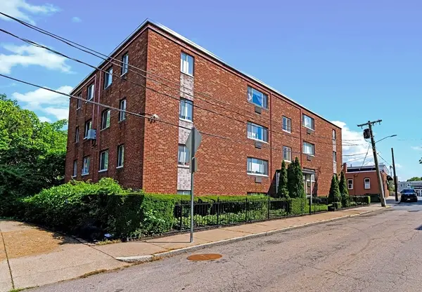9 Hannon St, Boston, MA 02124