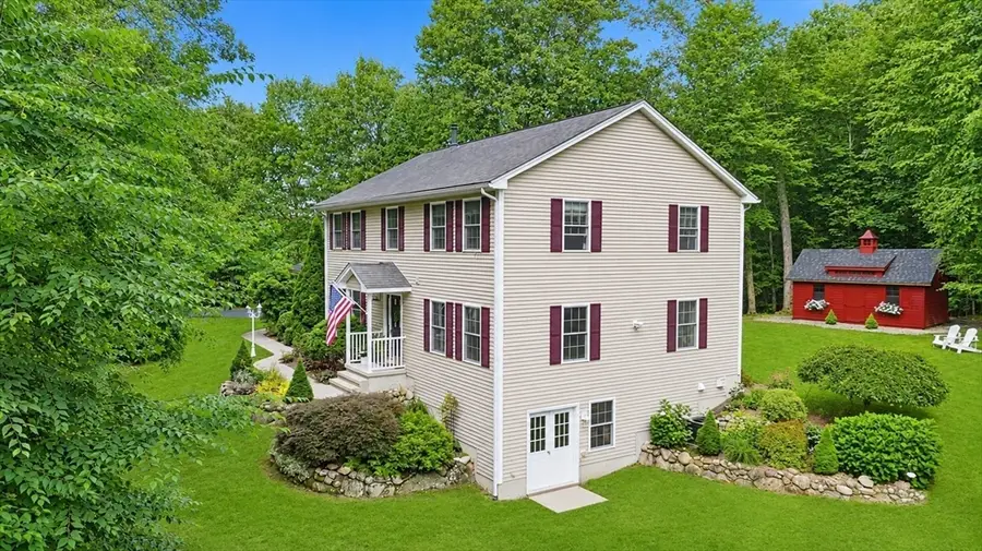 106 Valley Rd, Southampton, MA 01073 - #3