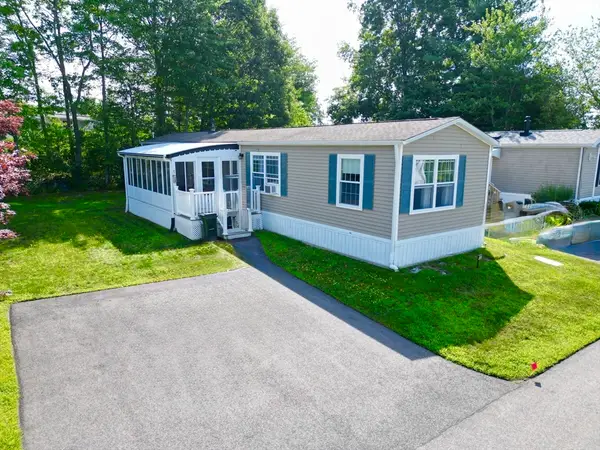 33 Tucker Terrace, Raynham, MA 02767