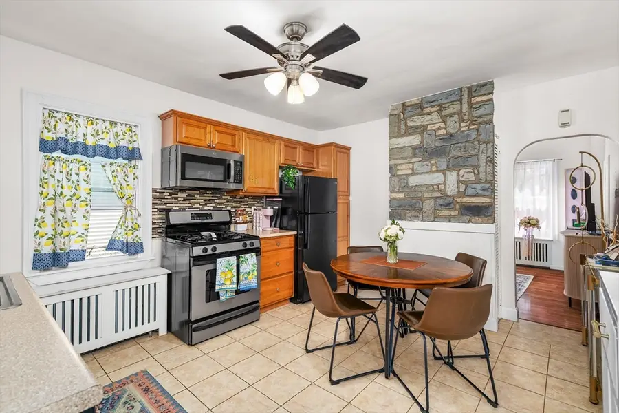 62 Mary Ave, East Providence, RI 02914 - #2
