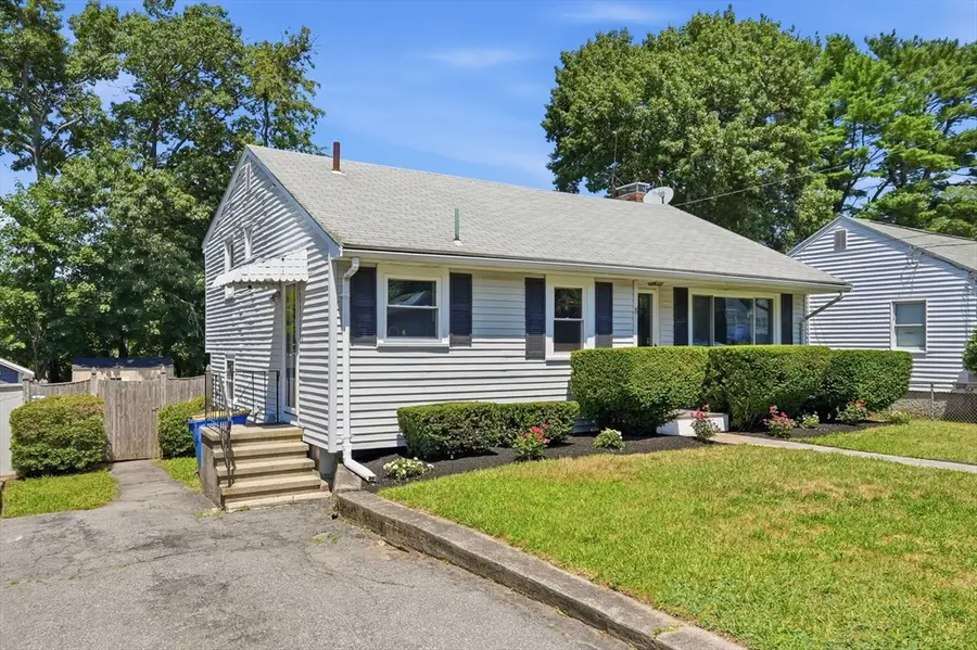 8 Bossi Ave, Randolph, MA 02368 - #3