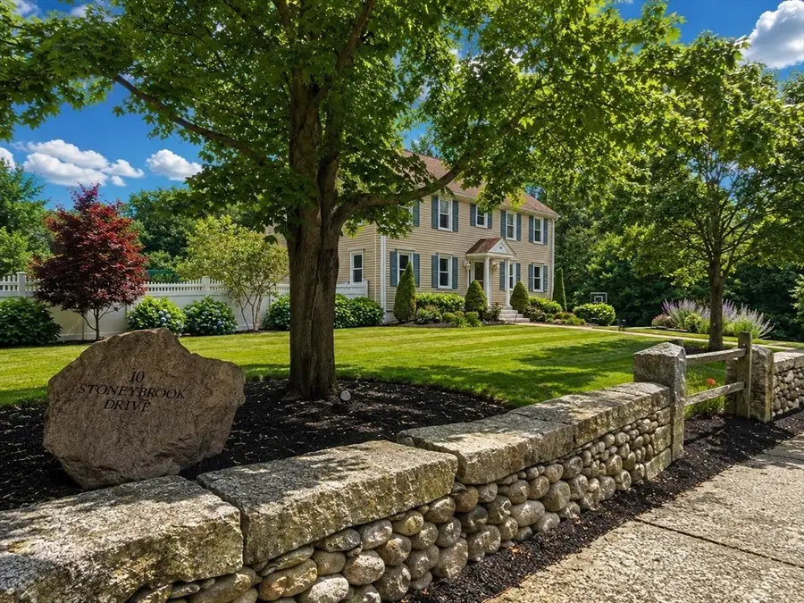 10 Stoneybrook Drive, Bridgewater, MA 02324 - #2