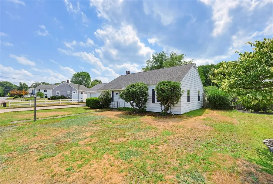258 Walnut St, Braintree, MA 02184 - #3